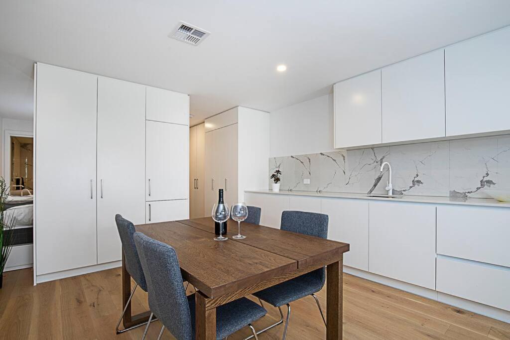 Beautiful Braddon 1 Bed Abode Apartment