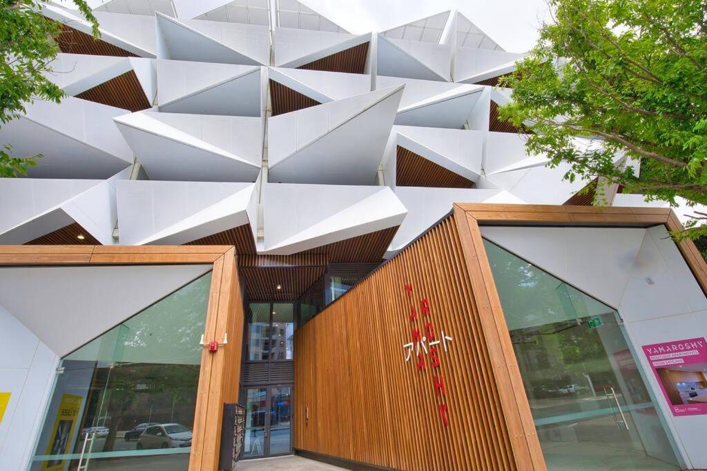 Beautiful Braddon 1 Bed Abode Canberra